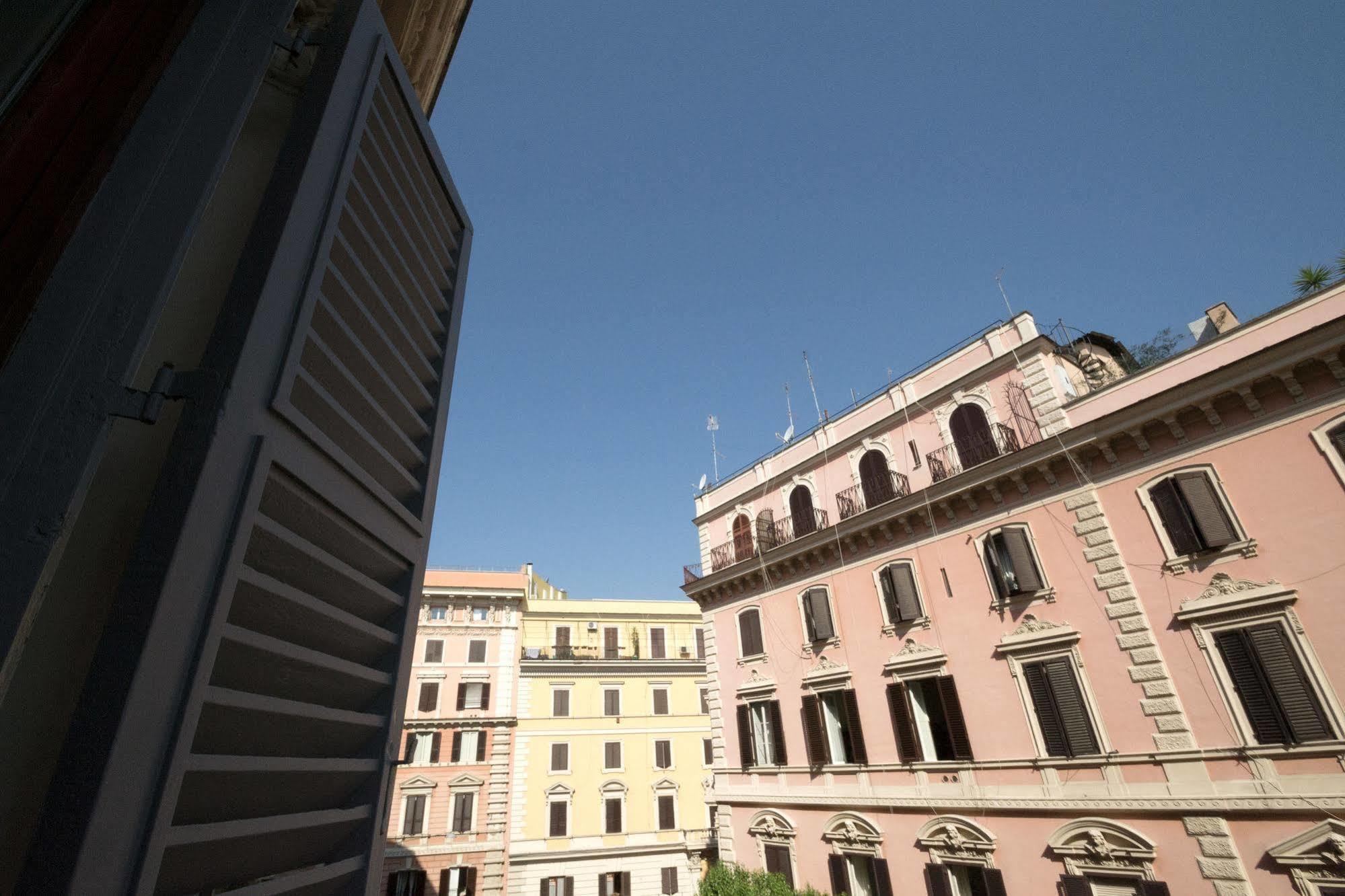 Vantaggio Apartment *